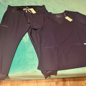 Women’s Navy FIGS jogger scrubs set